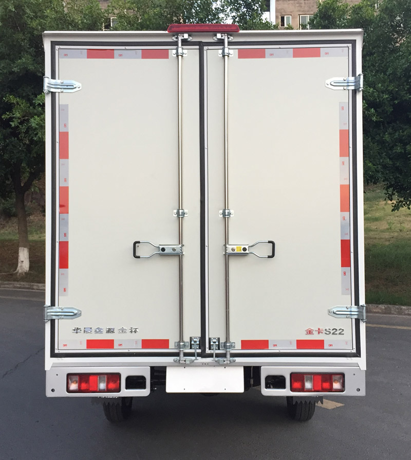 金杯牌JKC5032XXYS6L2廂式運(yùn)輸車公告圖片