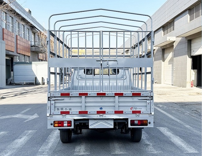 東風(fēng)牌DXK5030CCYC43HL倉柵式運輸車公告圖片