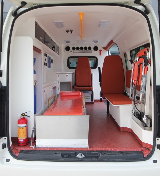 來(lái)納牌GDL5048XJHA救護(hù)車(chē)公告圖片