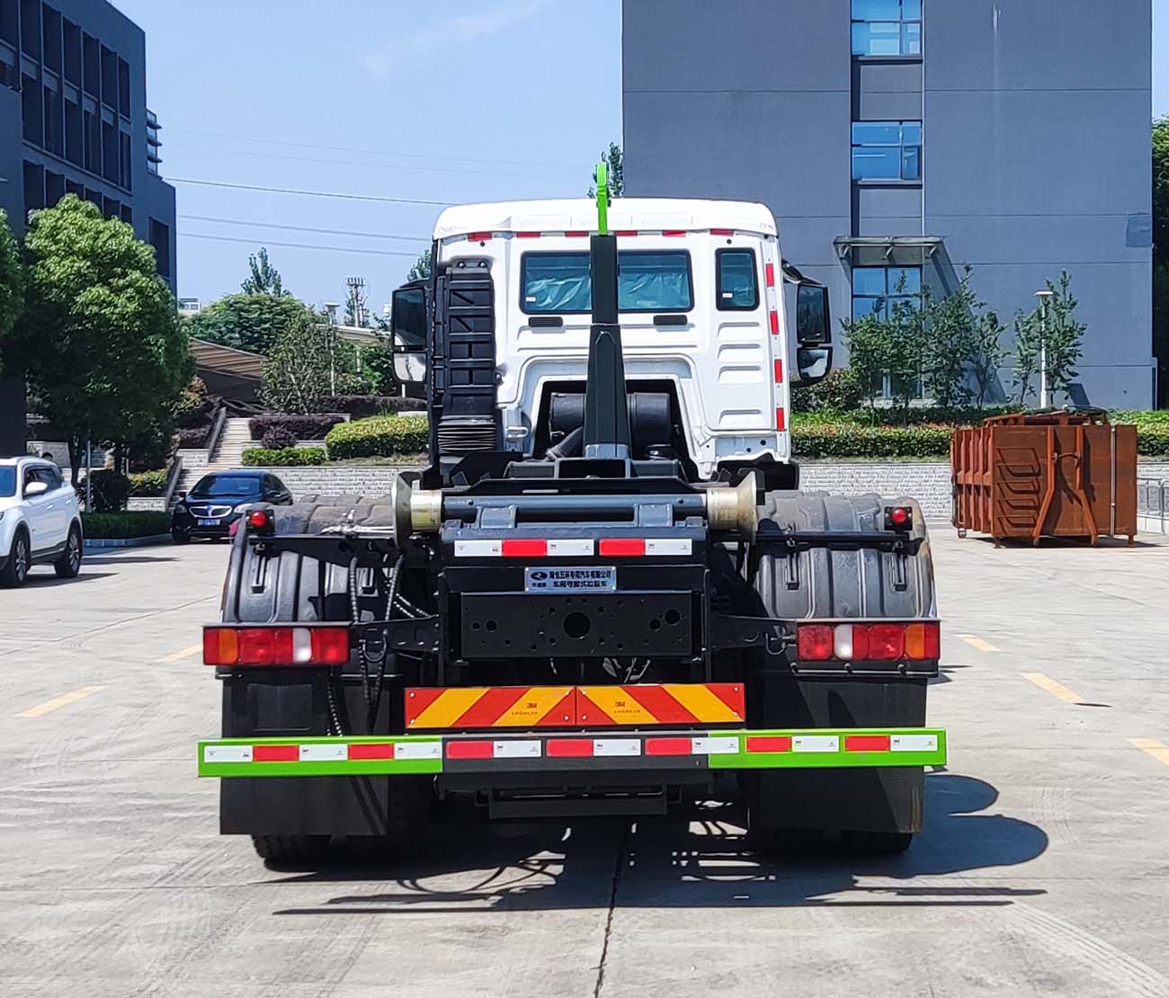 華通牌HCQ5316ZXXZZ6CS車廂可卸式垃圾車公告圖片