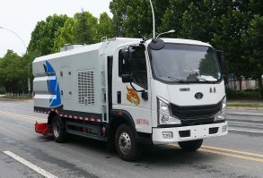 华通牌HCQ5078TXCZZ6吸尘车