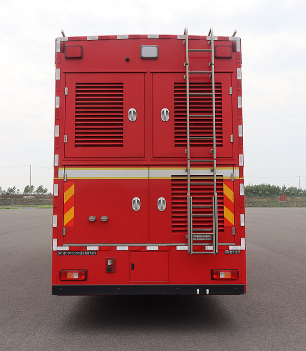 迪马牌DMT5215TXFTZ5500通信指挥消防车公告图片