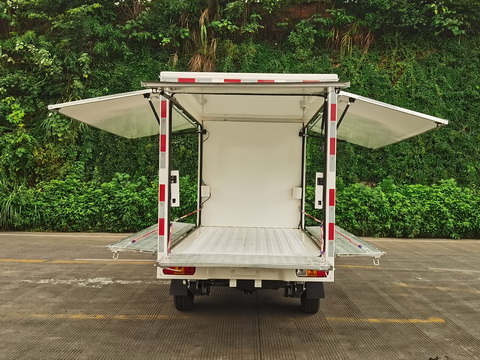 五菱牌LQG5029XYKLEQUA翼開啟廂式車公告圖片