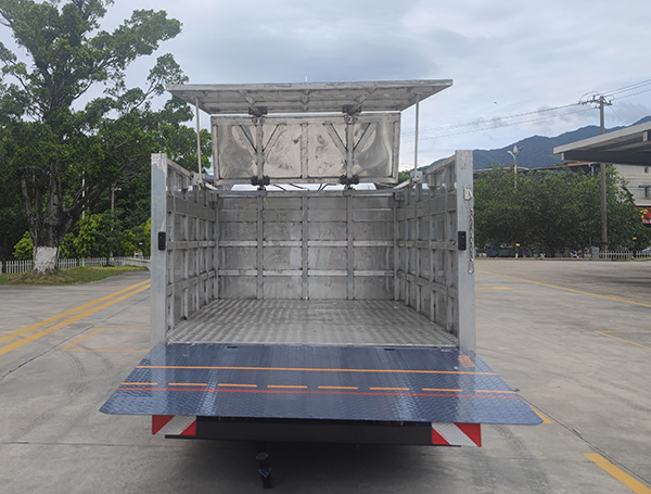 福龍馬牌FLM5040XTYHDFCEV燃料電池密閉式桶裝垃圾車(chē)公告圖片