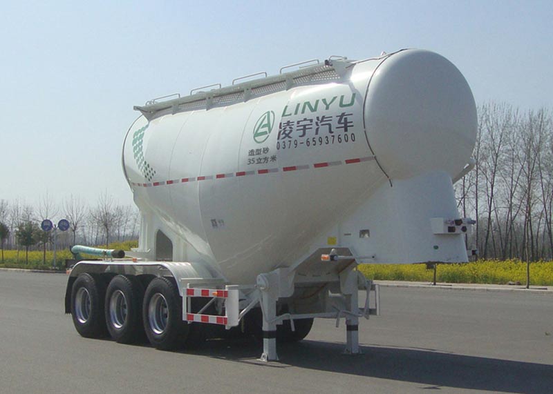 凌宇牌9.2米33.5吨3轴中密度粉粒物料运输半挂车(CLY9401GFL4)