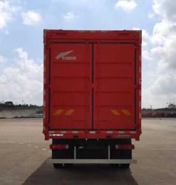 解放牌CA5250XYKP26K2L7T3E6A80翼開(kāi)啟廂式車(chē)公告圖片