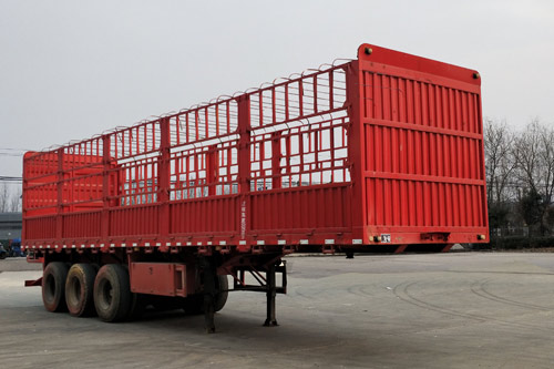 金鑫运驰牌11.5米34.5吨3轴仓栅式运输半挂车(BYC9401CCY)