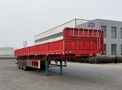 超鲁牌13米30.4吨3轴自卸半挂车(LDL9370ZL)