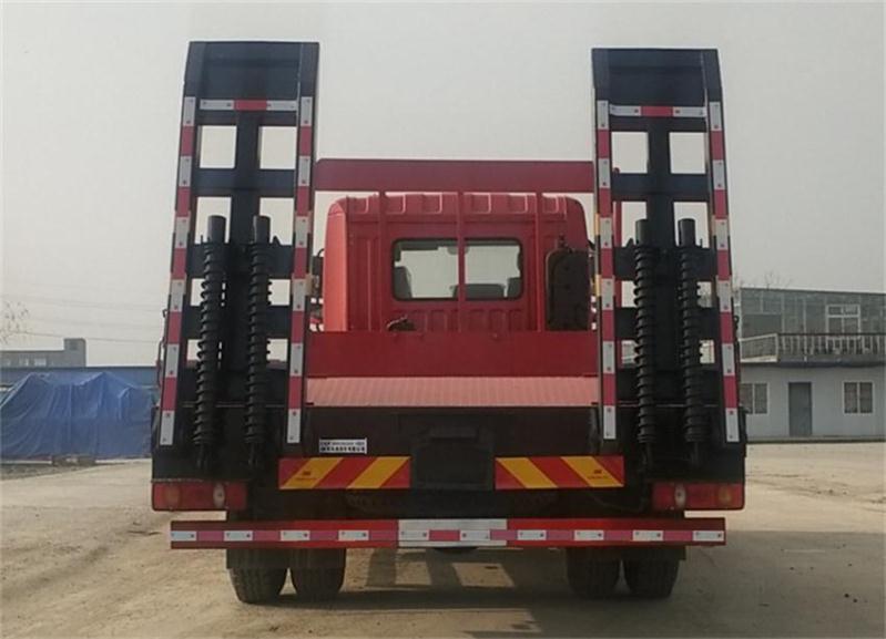 東風(fēng)牌EQ5160TPBSZ6D平板運(yùn)輸車公告圖片