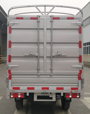 長(zhǎng)安牌SC5021CCYXND6B1倉(cāng)柵式運(yùn)輸車公告圖片