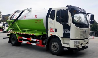 程力威牌CLW5180GXW6DX吸污车