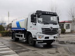 绿化喷洒车