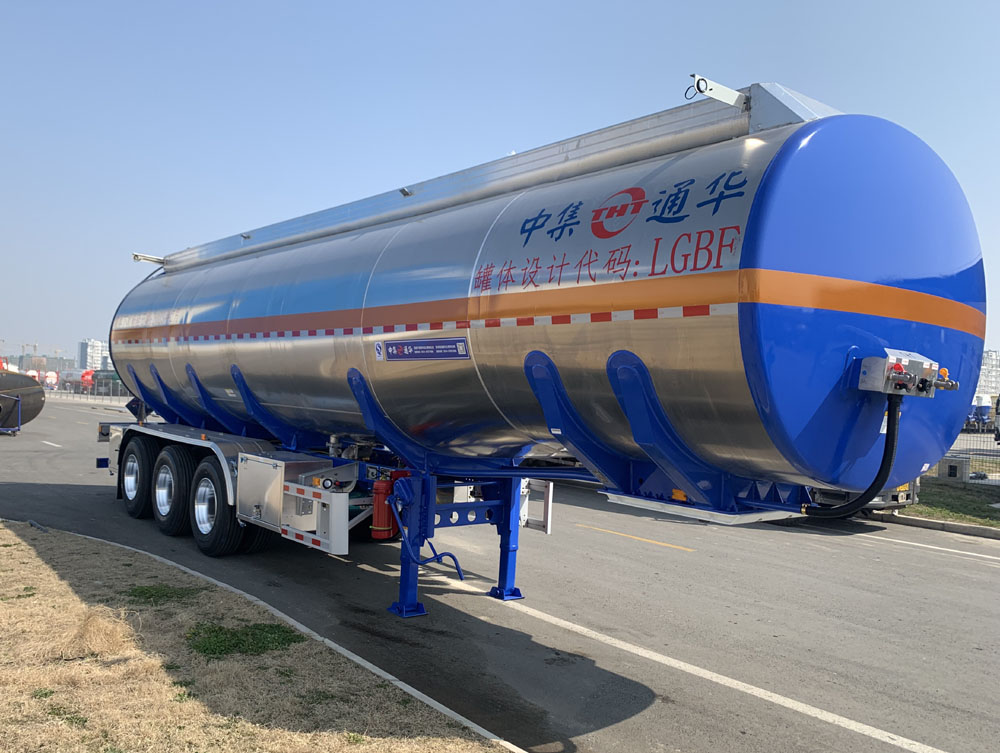 通华牌11.3米34.4吨3轴铝合金易燃液体罐式运输半挂车(THT9401GRYDT44A)