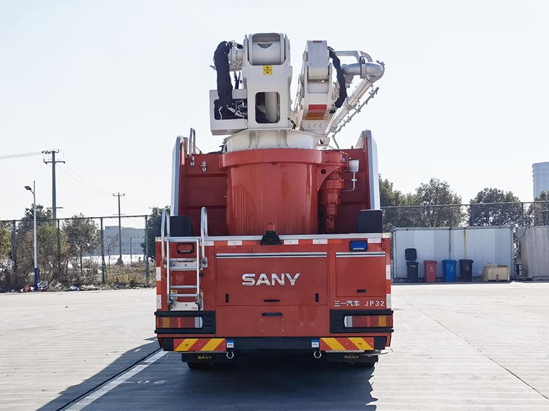 三一牌SYM5341JXFJP32舉高噴射消防車(chē)公告圖片