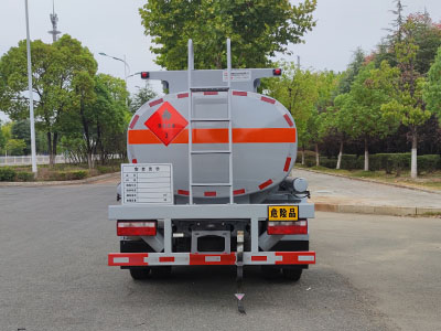 新東日牌YZR5090GJYC6加油車(chē)公告圖片