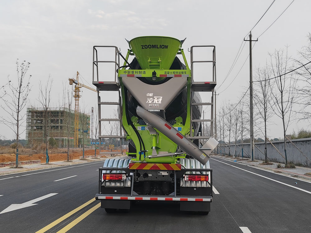 中聯(lián)牌ZLJ5318GJBCBEVH換電式純電動混凝土攪拌運(yùn)輸車公告圖片