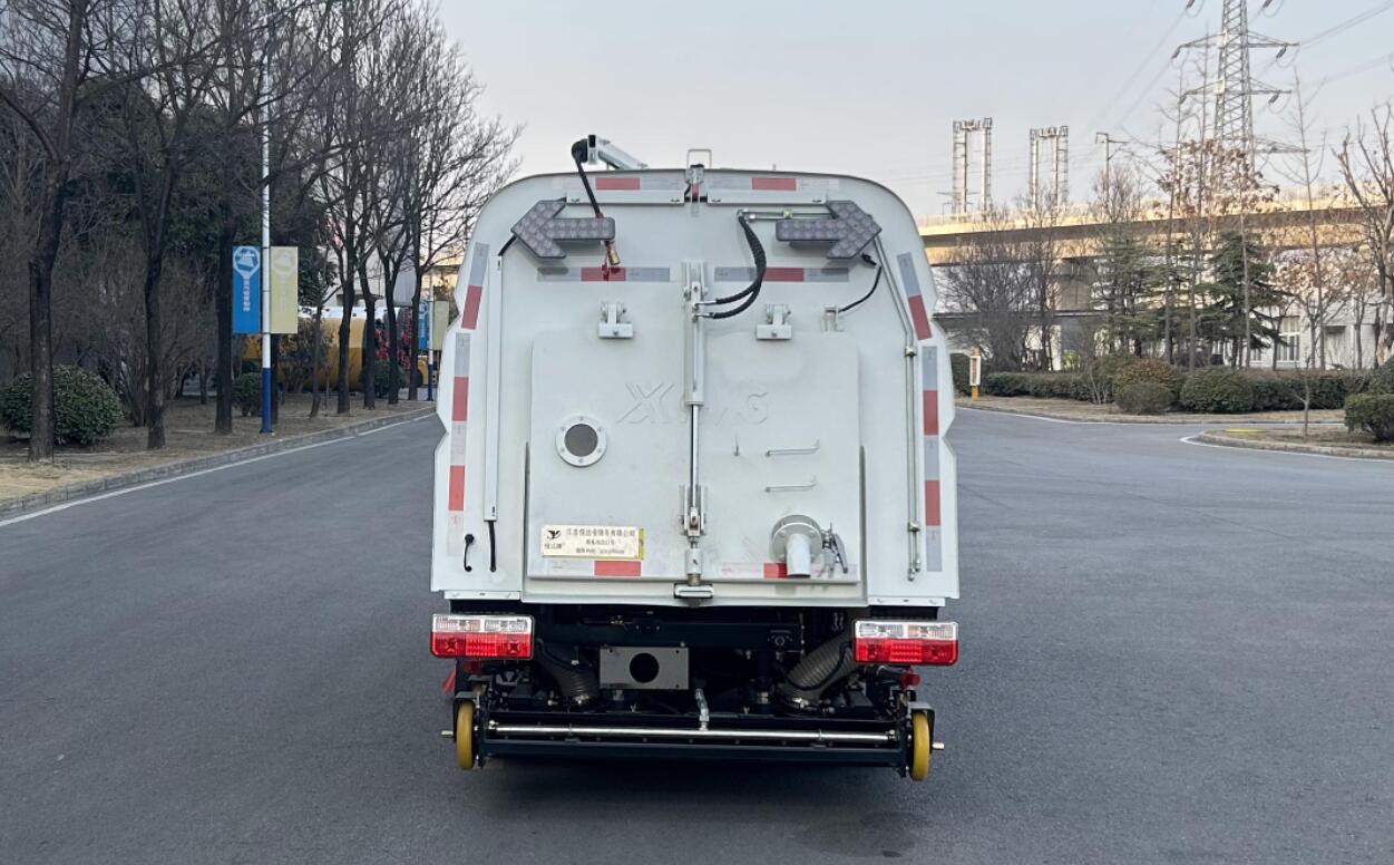 悅達(dá)牌YD5043TXSEQBEV純電動(dòng)洗掃車公告圖片