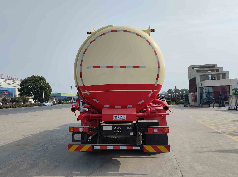 华威驰乐牌SGZ5312GFLSX6低密度粉粒物料运输车公告图片