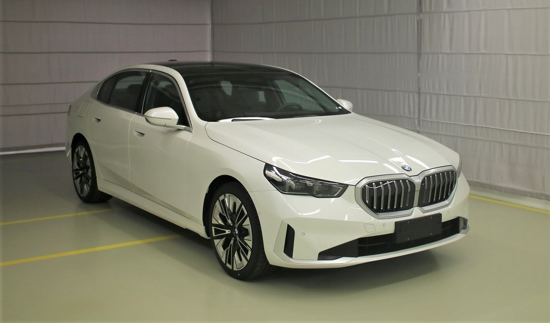 宝马牌BMW7201YN轿车图片