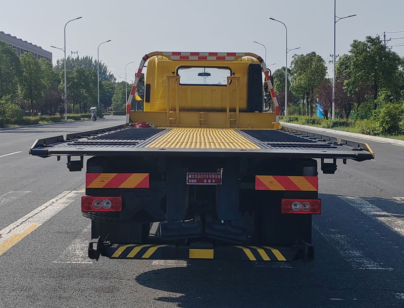 布隆牌LLL5141TQZB6清障車公告圖片