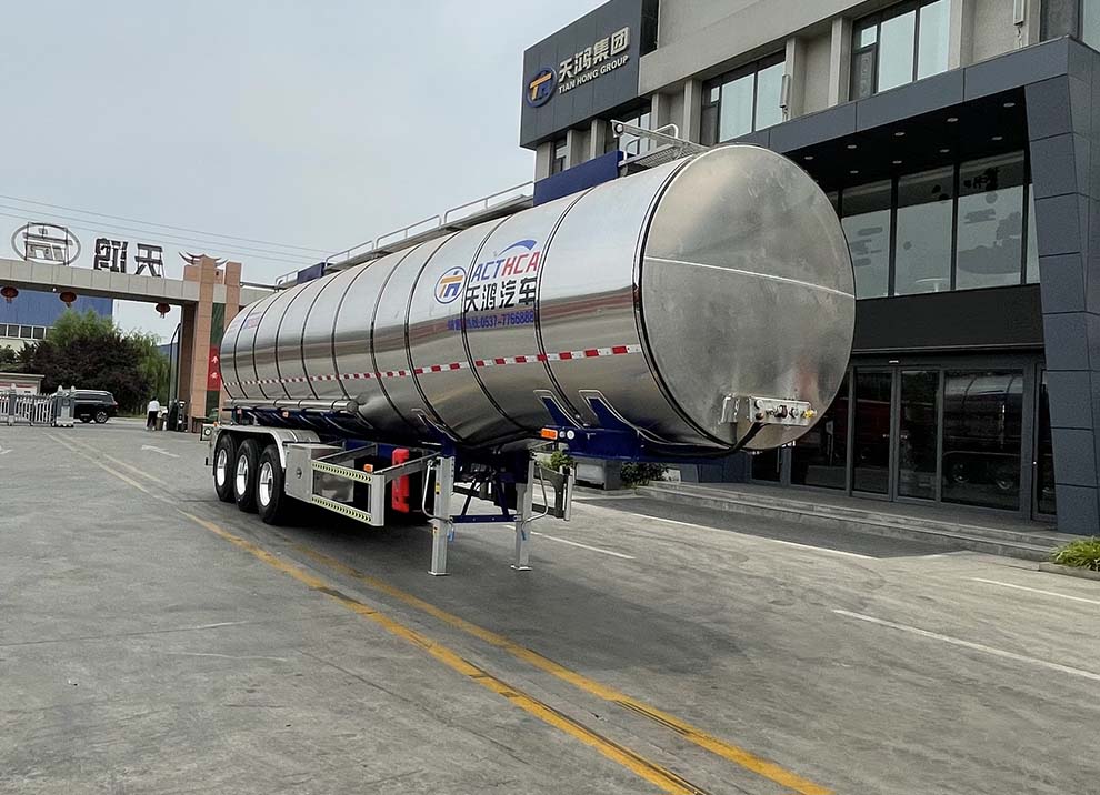 华梁天鸿牌11.9米33吨3轴普通液体运输半挂车(LJN9400GPG)