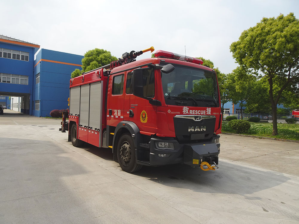 SJD5170TXFJY130/MEA 捷达消防牌抢险救援消防车图片