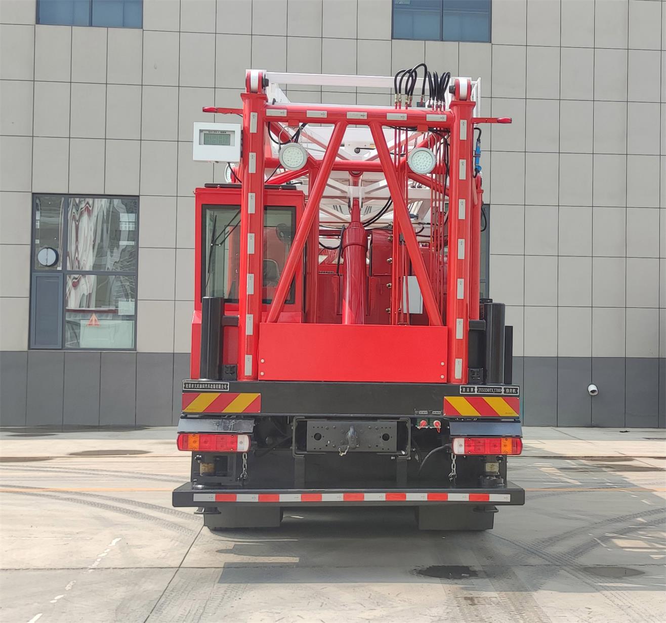 清泉牌JY5330TXJ700修井機公告圖片