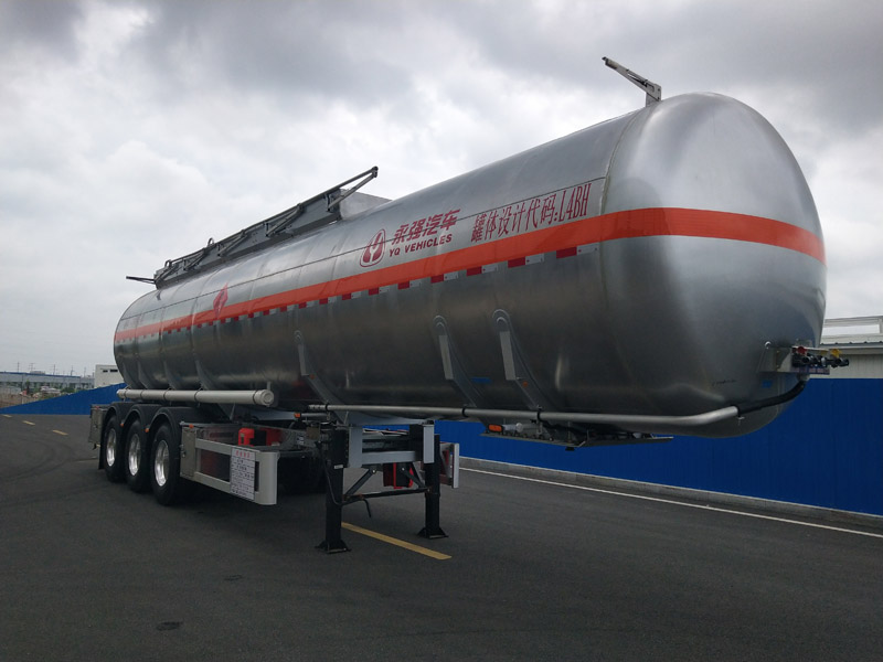 永强牌12.3米33吨3轴易燃液体罐式运输半挂车(YQ9401GRYCY2N)