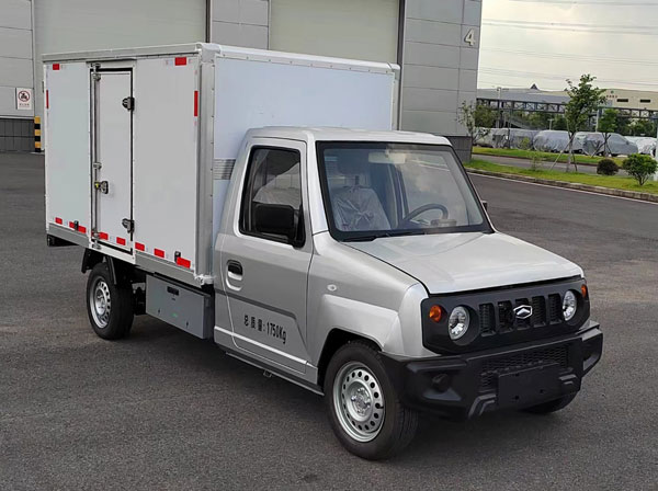 萬仁牌WR5025XXYBEV換電式純電動(dòng)廂式運(yùn)輸車公告圖片