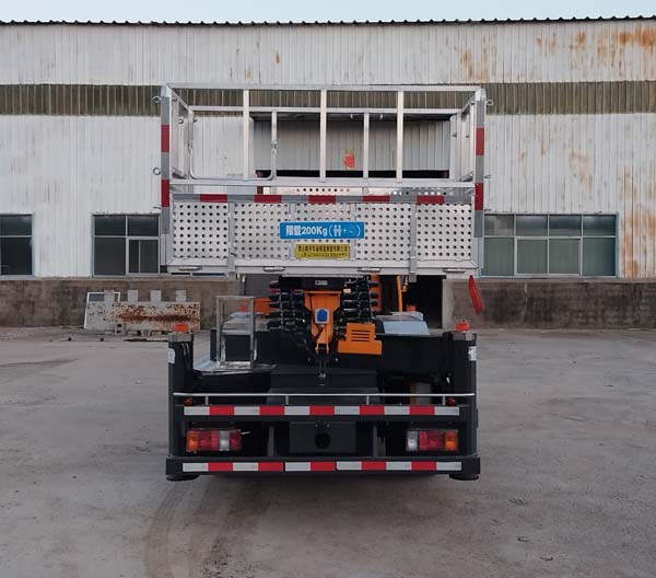 廣正牌GJC5040XJXQL6抽油機(jī)檢修車(chē)公告圖片