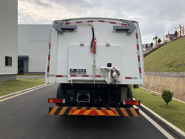 福龍馬牌FLM5180TXSDF6S洗掃車公告圖片