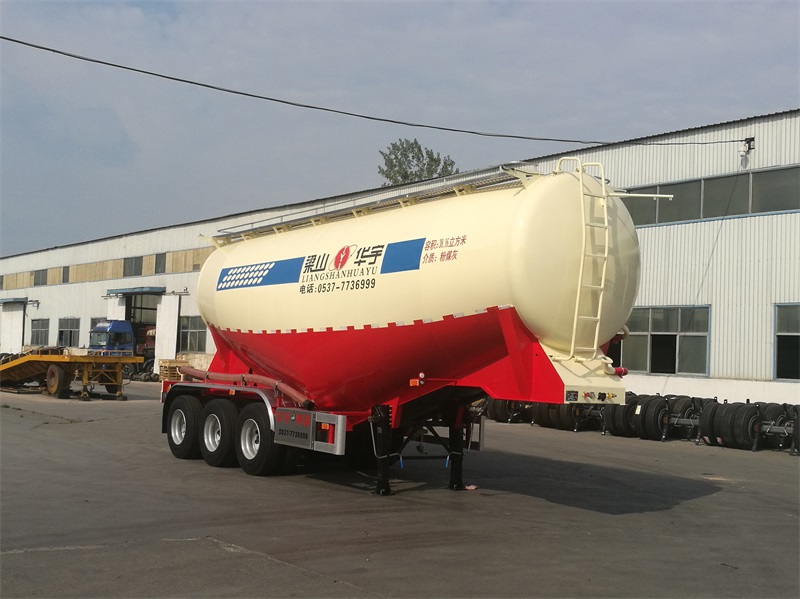 华宇达牌9.8米33.1吨3轴中密度粉粒物料运输半挂车(LHY9402GFL40)