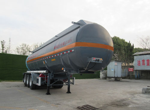 通华牌10.9米31.5吨3轴腐蚀性物品罐式运输半挂车(THT9403GFWF)