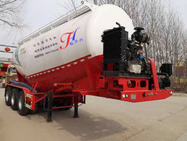 下灰半挂车