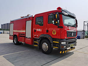 SJD5190GXFPM80/SDA 捷达消防牌泡沫消防车图片