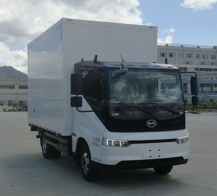 比亚迪牌BYD5040XXYEV4纯电动厢式运输车公告图片