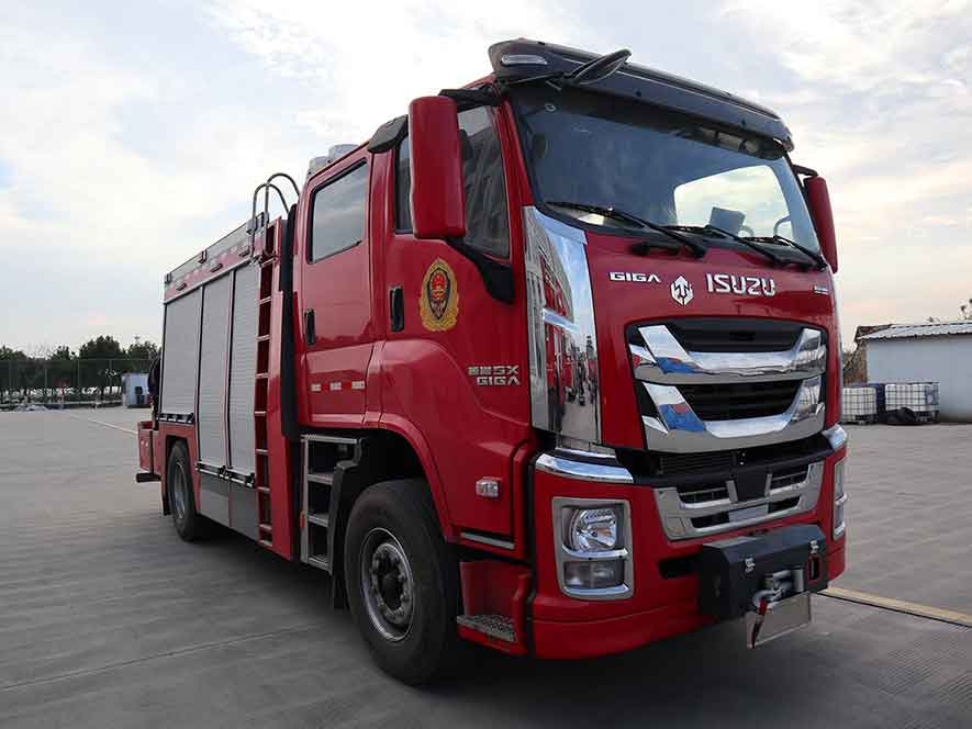 LLX5136TXFJY120/L型抢险救援消防车图片