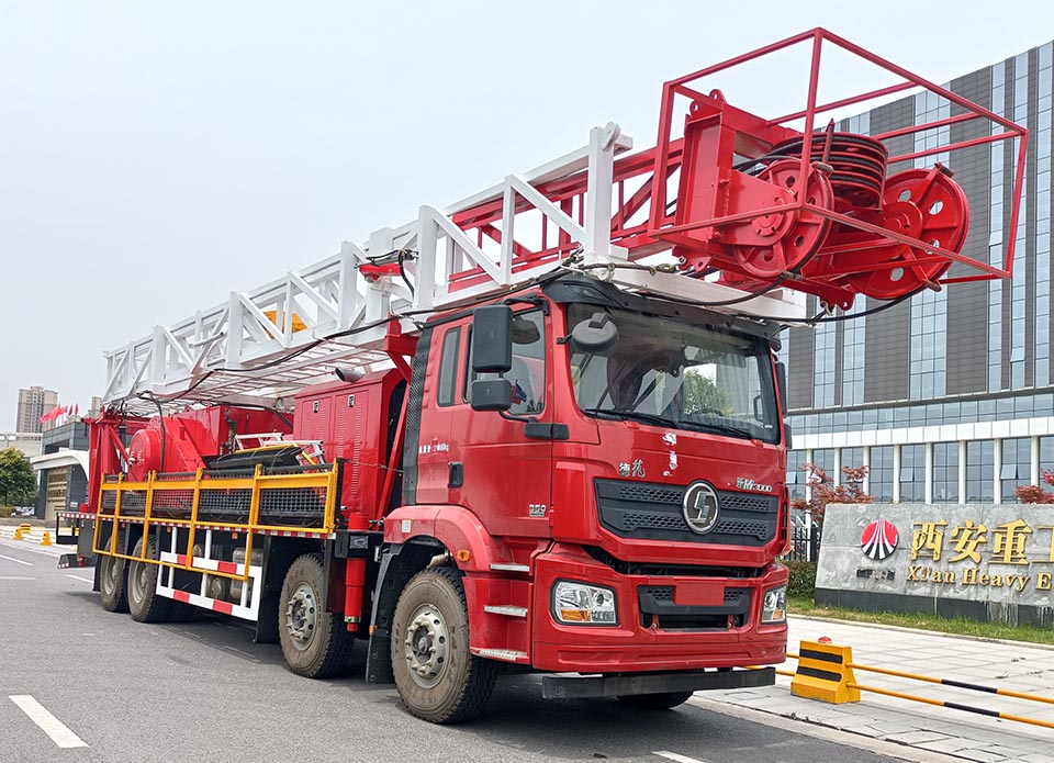 專(zhuān)致牌YZZ5312TXJSX6修井機(jī)公告圖片