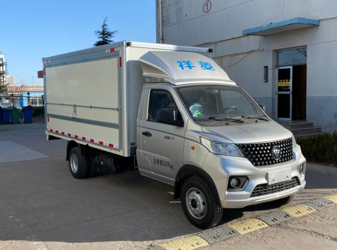 福田牌BJ5030XYK5JV7-42翼開啟廂式車公告圖片