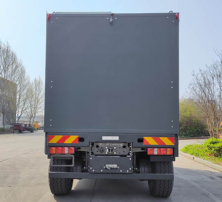 五岳牌TAZ5156XLJA旅居車公告圖片