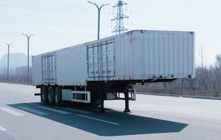 厢式运输半挂车