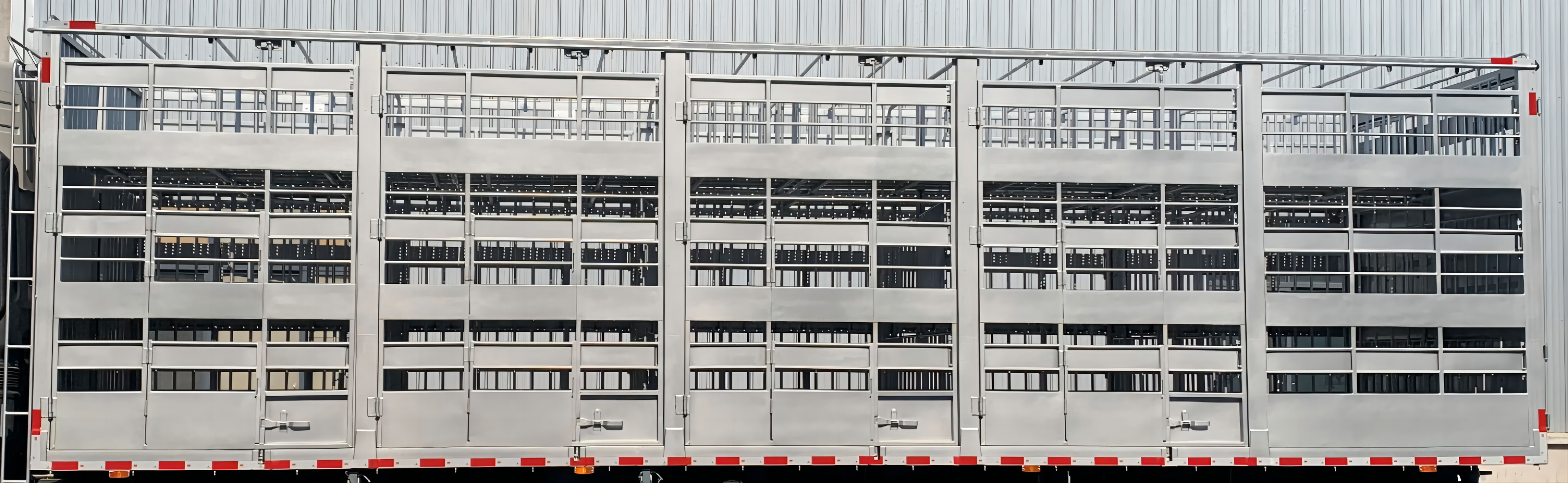 牧安達(dá)牌SDM5310CCQTL畜禽運輸車公告圖片