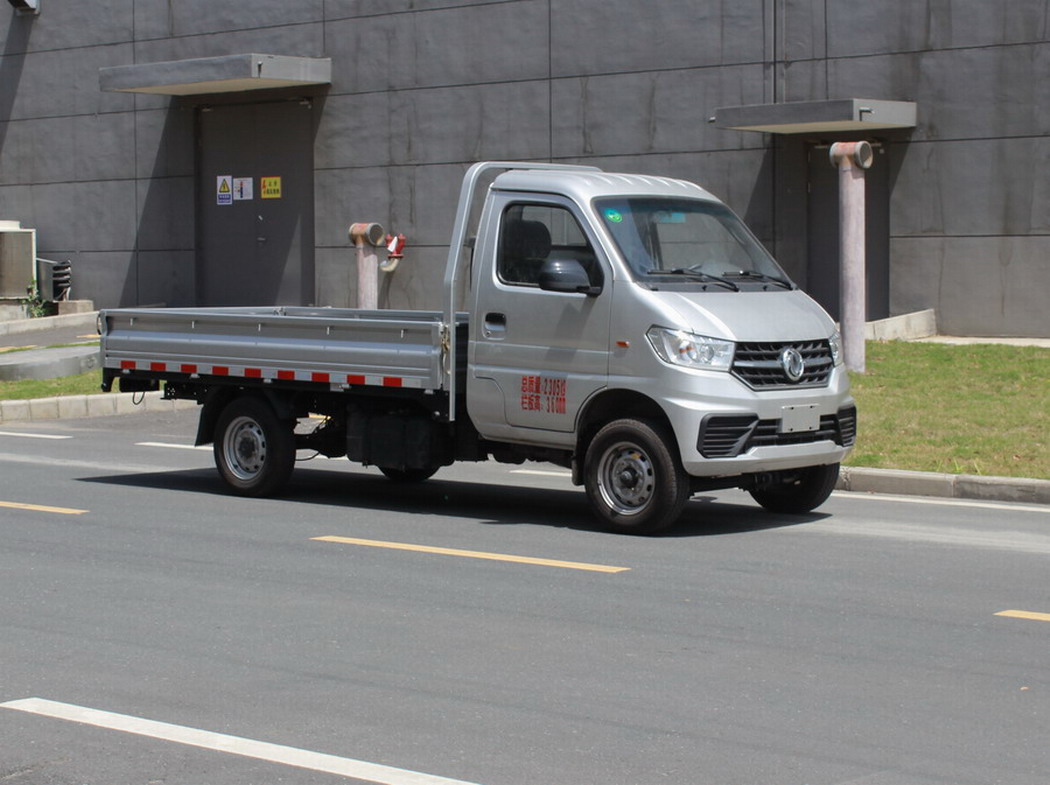 东风牌 91马力 轻型载货汽车(EQ1026S60Q4A)