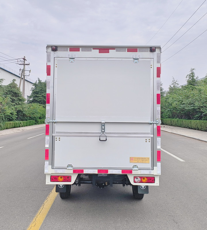 鴻星達(dá)牌SJR5020XYK-V1DD翼開啟廂式車公告圖片