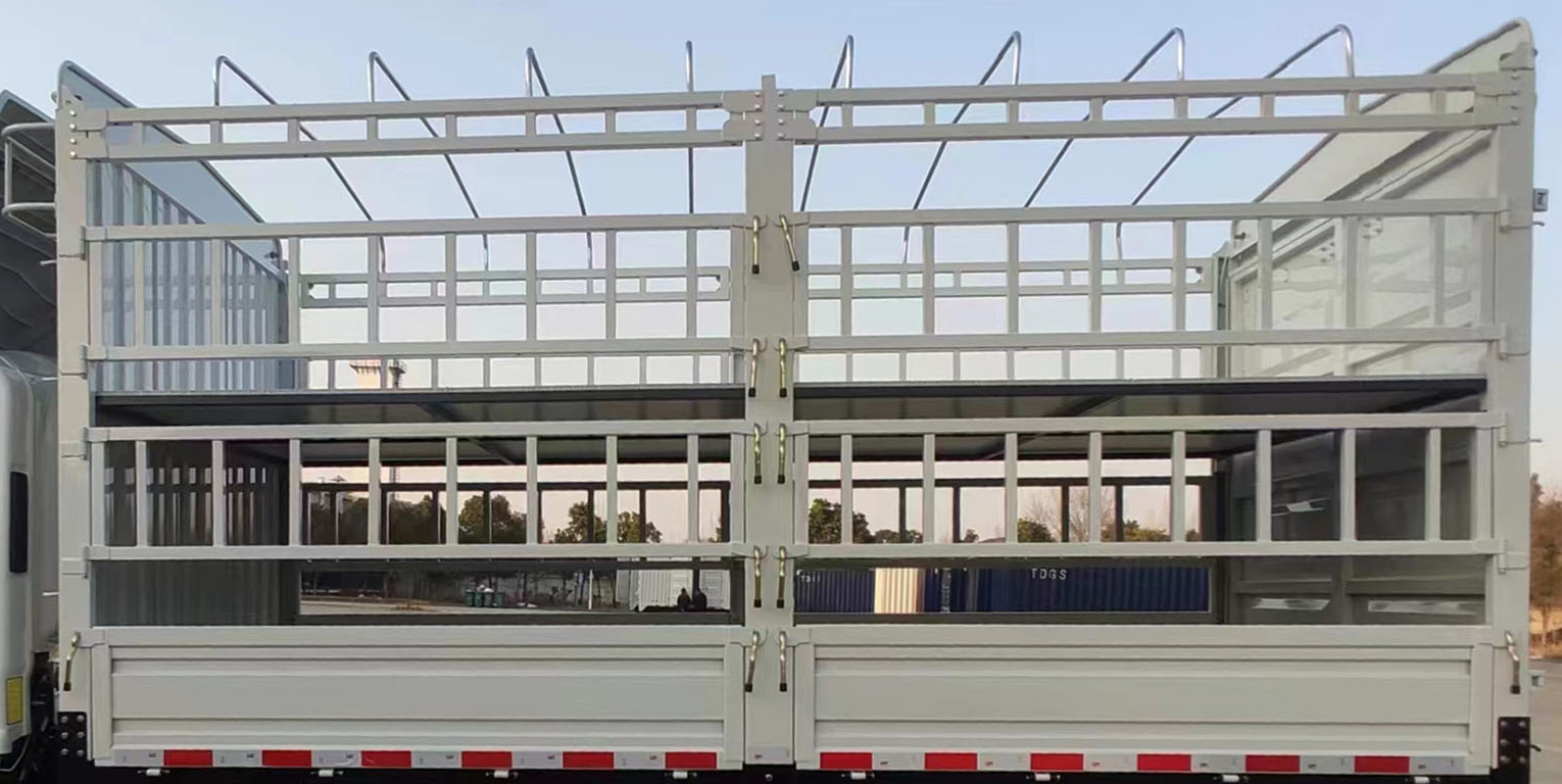 徐工牌XGA5040CCYCHEVEA插電式混合動(dòng)力倉(cāng)柵式運(yùn)輸車(chē)公告圖片