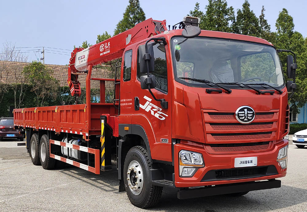 解放牌CA5250JSQP28K2L5T1E6A81隨車起重運輸車公告圖片