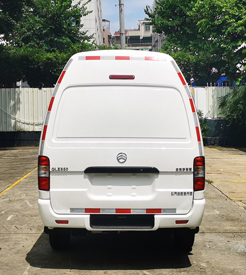 金旅牌XML5035XXYEVS01純電動廂式運輸車公告圖片