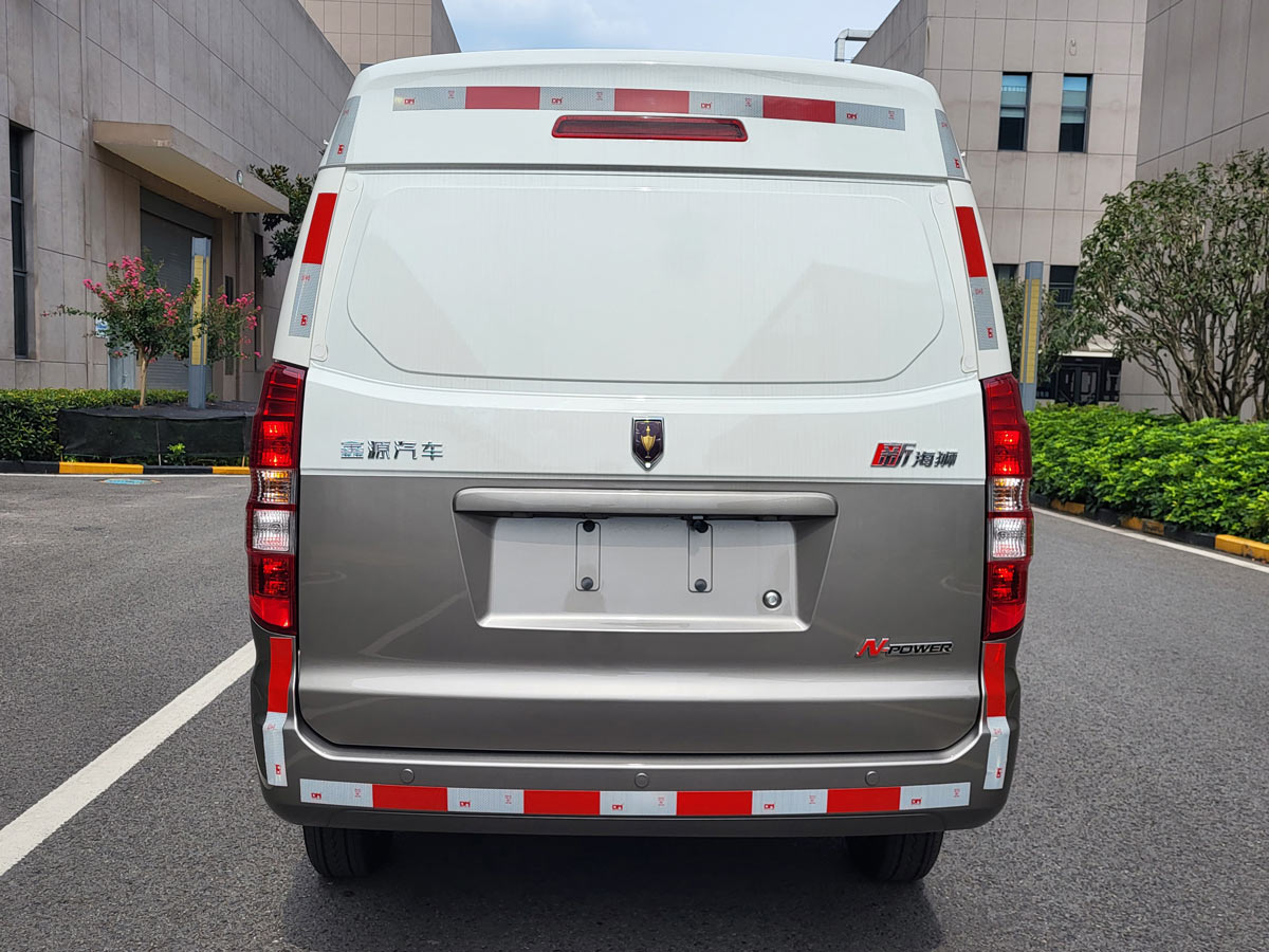 金杯牌JKC5025XXYA6L9廂式運輸車公告圖片