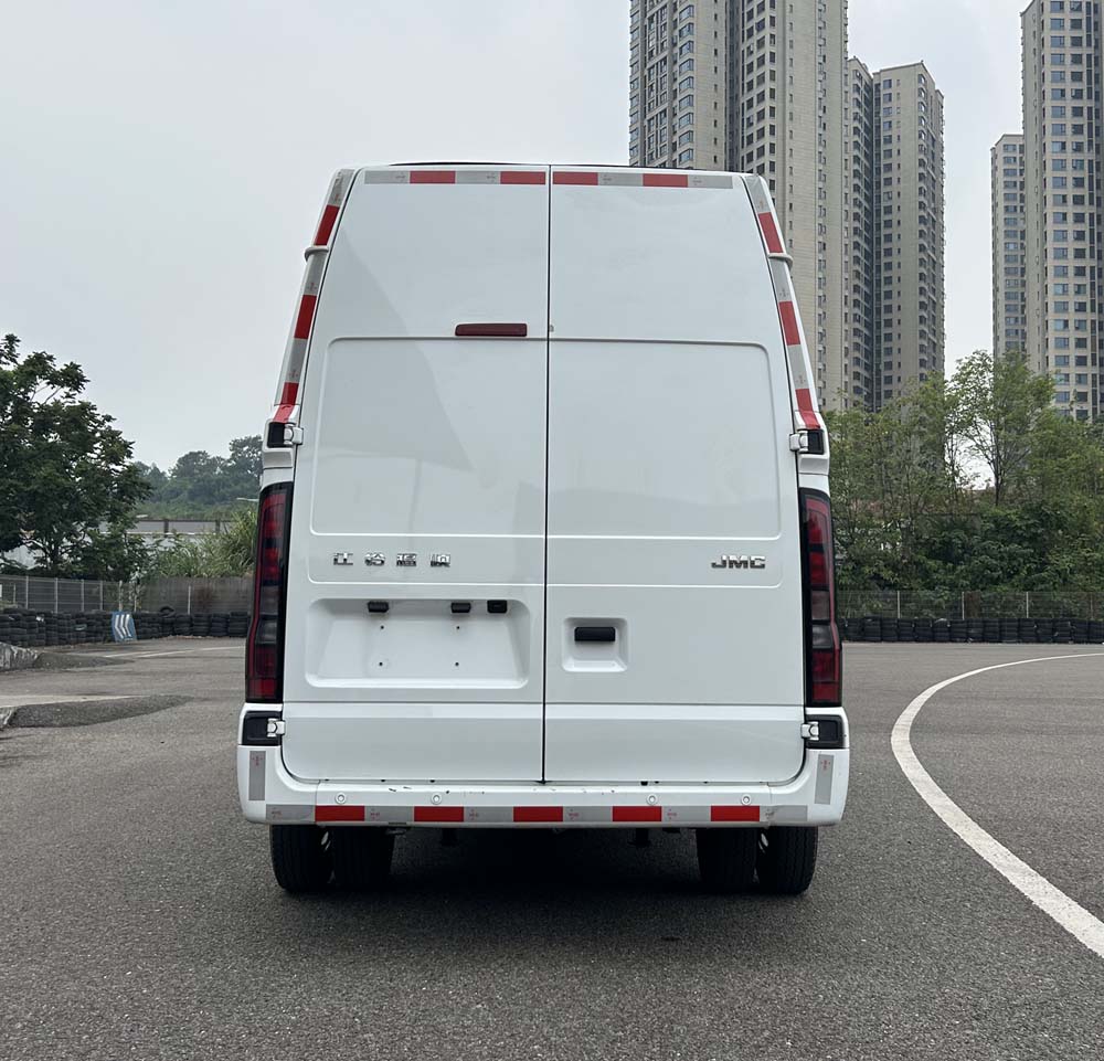 江铃牌JX5045XXYTJB-N6厢式运输车公告图片