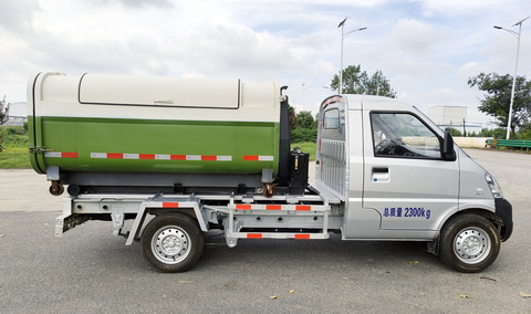 五菱牌LQG5029ZXXLEQUA車廂可卸式垃圾車公告圖片